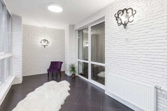 gypsum tiles in the balcony interior