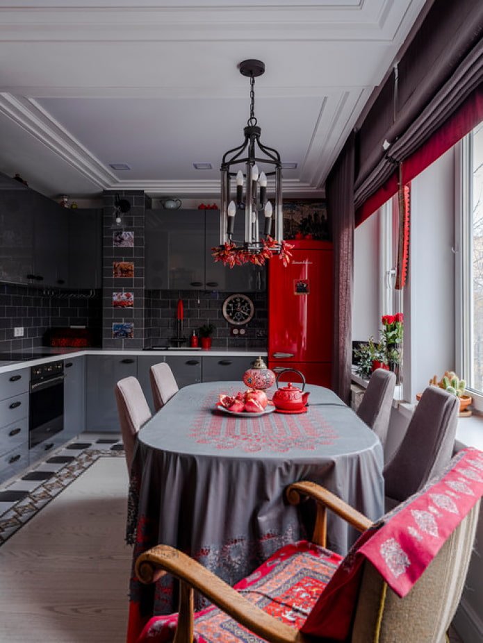dark glossy kitchen