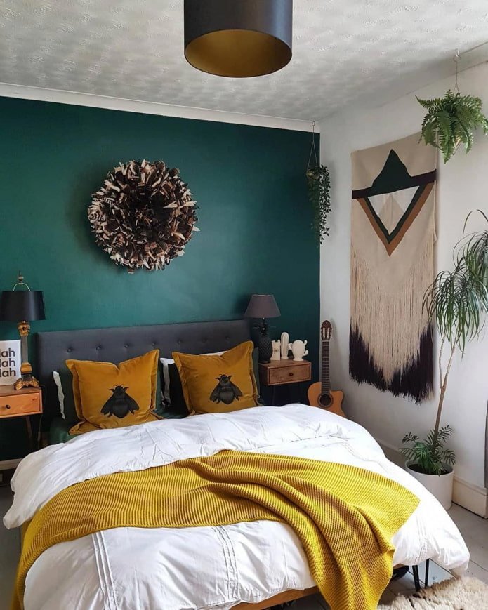 combination of mustard and green in the bedroom