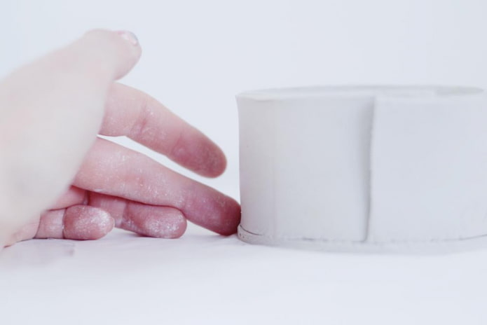 Making the seams invisible