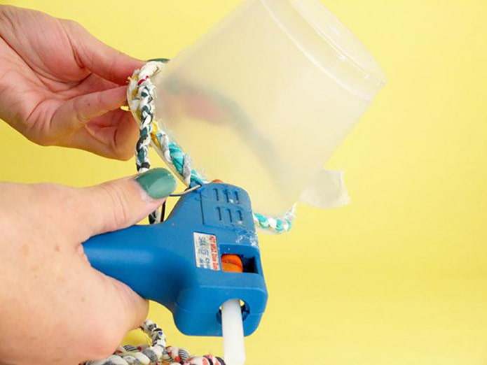 Glue the thread