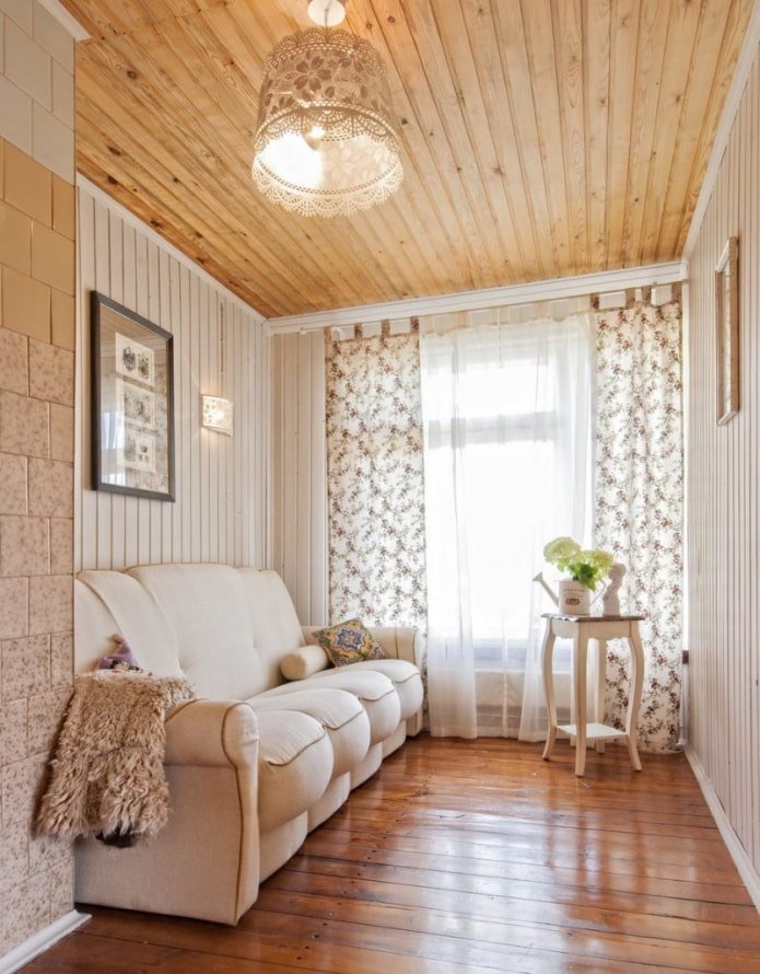 lining in the decoration of the dacha