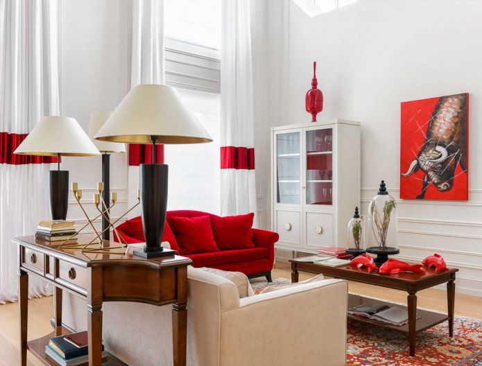 Red details