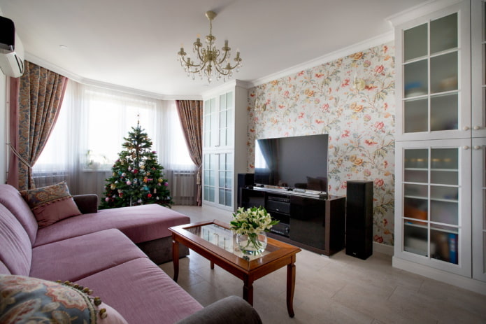 TV in a Provencal apartment
