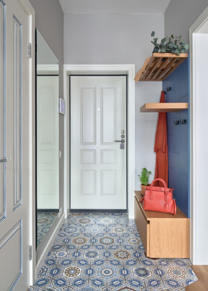 Pattern on the floor