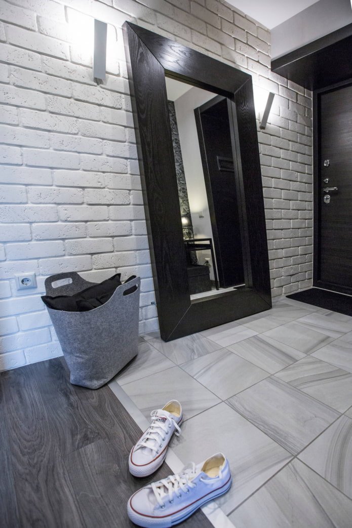 Tiles plus parquet