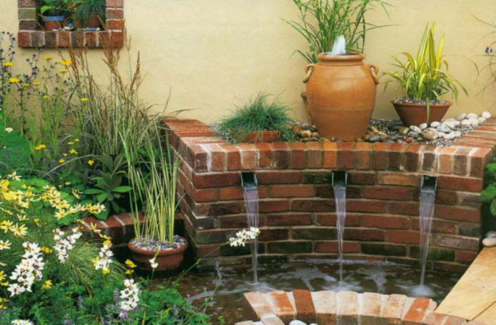 Garden fountain