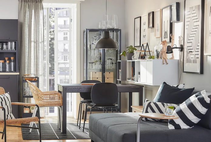 Zoning the kitchen-living room with a table