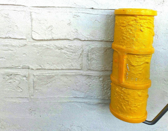 Roller for imitation brick