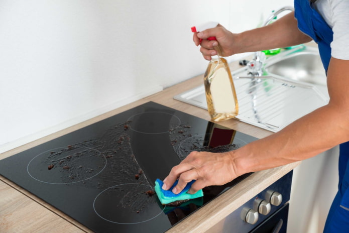 washing an induction hob