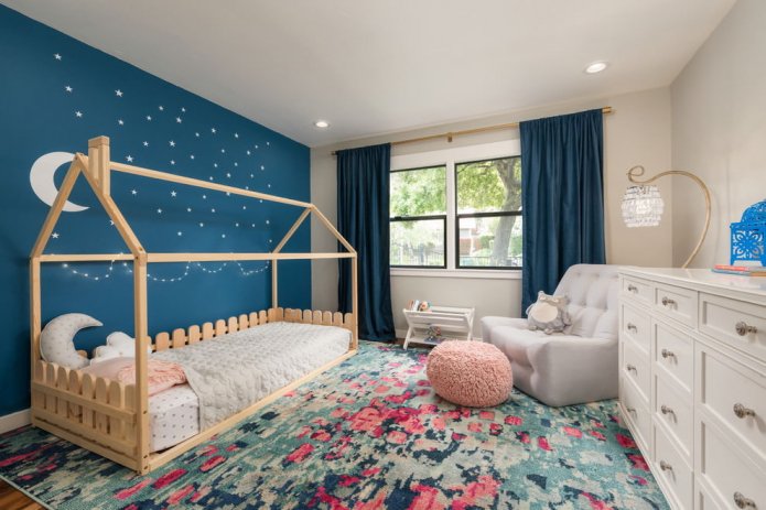 stylish bedroom design for a girl