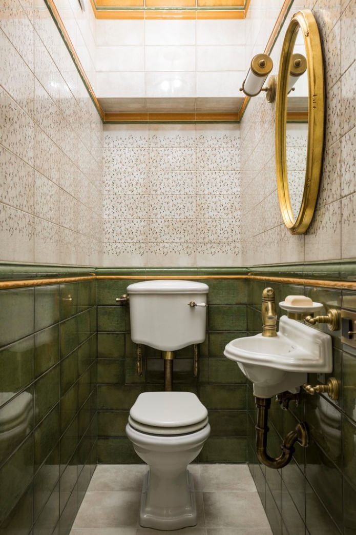 small classic bathroom