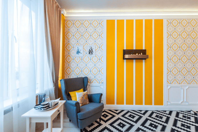 striped and patterned wallpaper