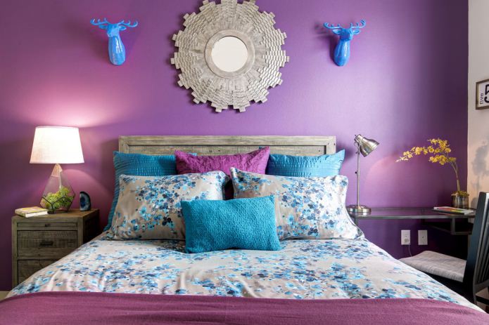 Turquoise and purple in the bedroom interior