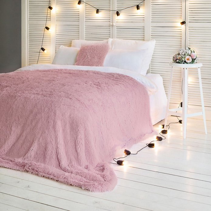 pink blanket