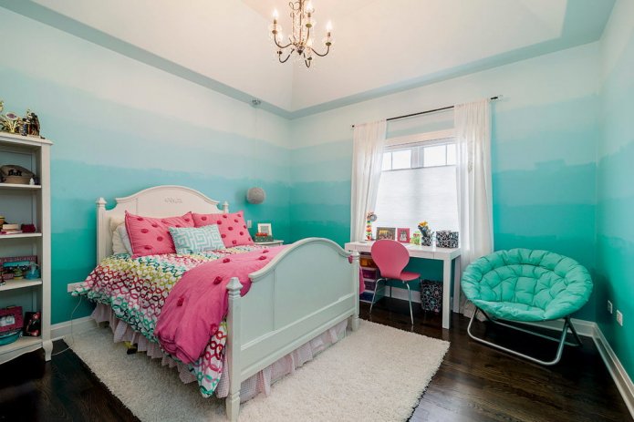 ombre wallpaper with white curtains