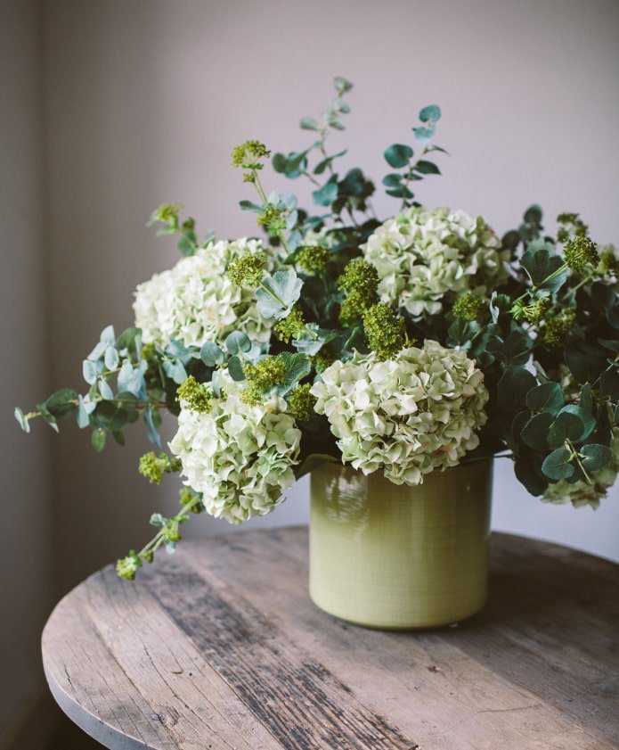 fake hydrangea
