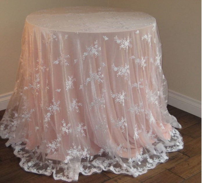 tulle on the table