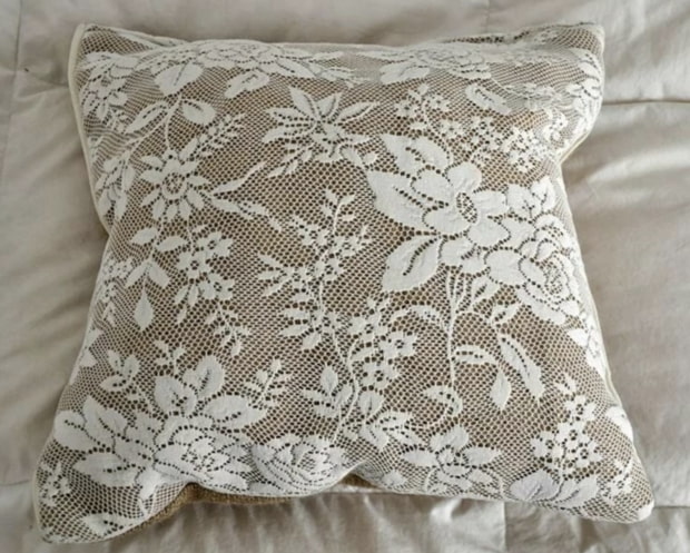 tulle pillow decor