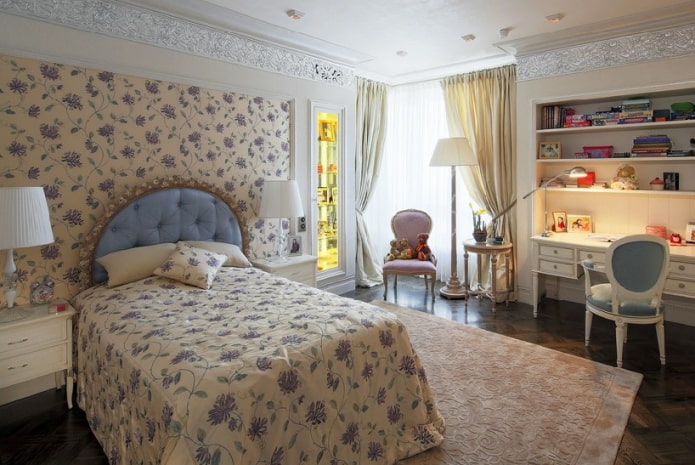 Semicircular headboard with carriage coupler