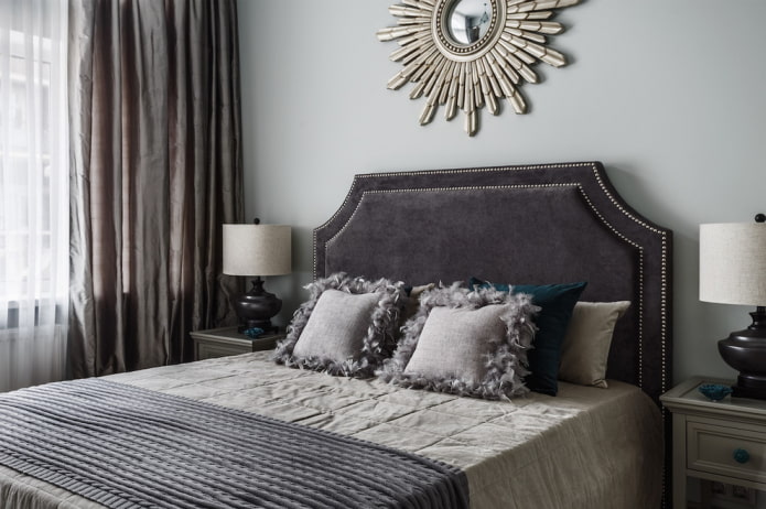 headboard with nails