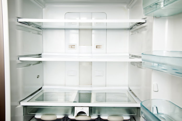 Airing the refrigerator