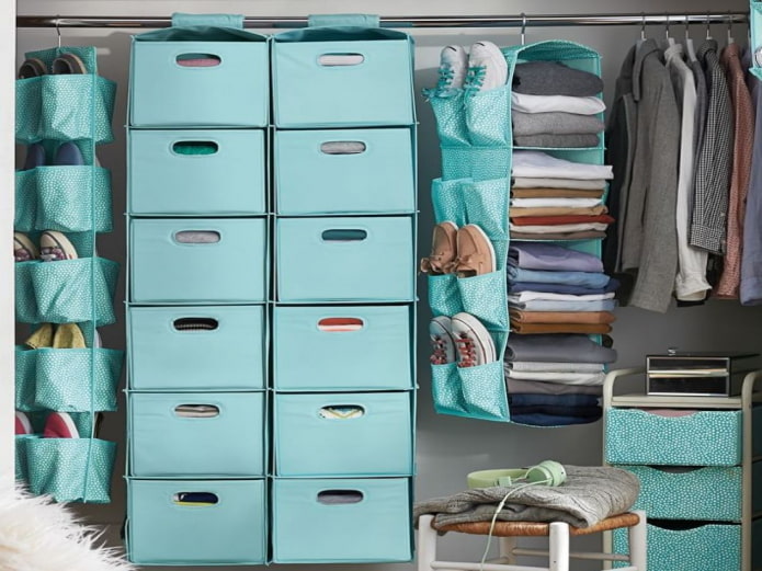 shoe storage in hanging systems