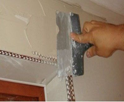 leveling the corner with putty