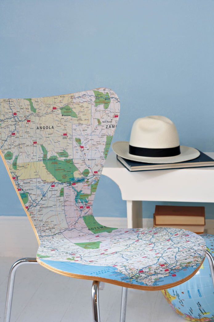 Decoupage of a chair