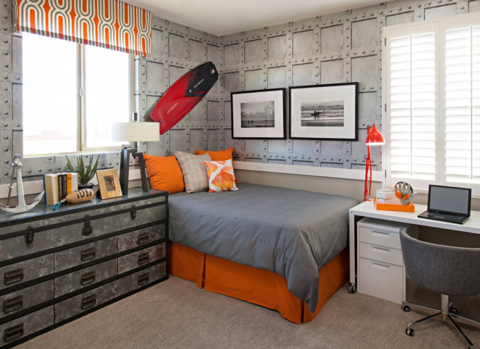 Bed in the corner