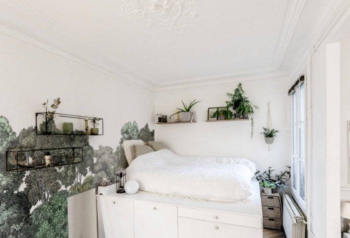 Bed on the closet
