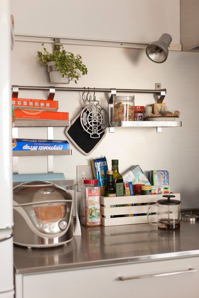 Shelves on rails