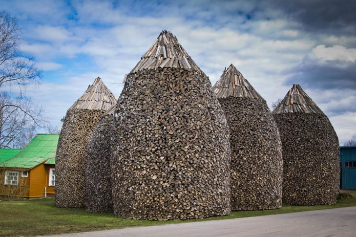 Woodpile House