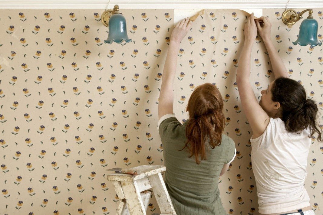 How to remove old wallpaper from walls?