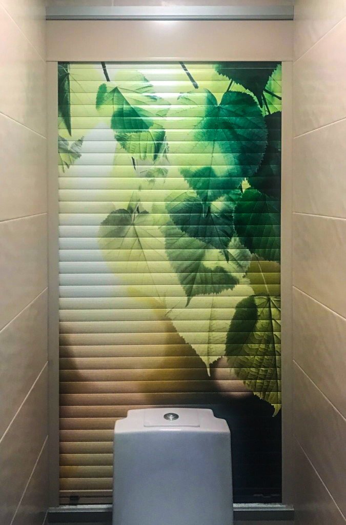 Roller shutters with photo printing