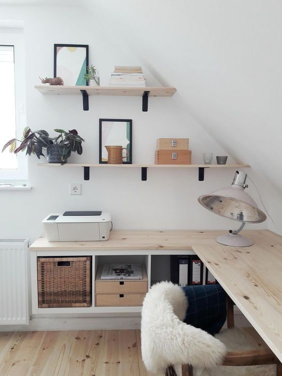 Hanging shelf