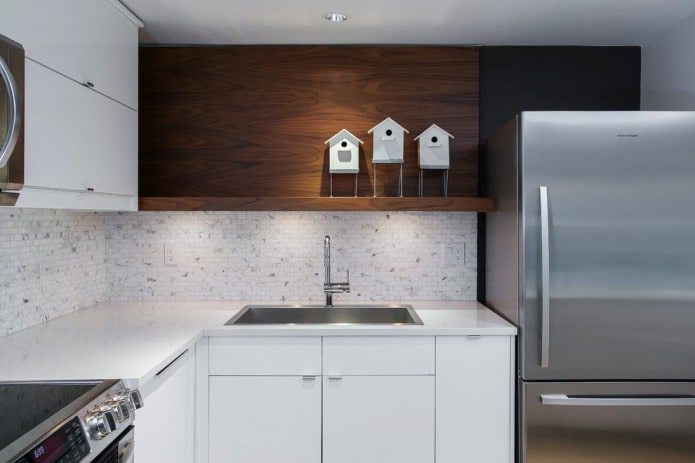 light kitchen with stonework in the apron area