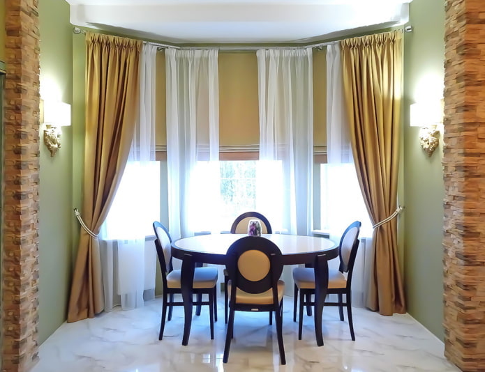 tubular cornice