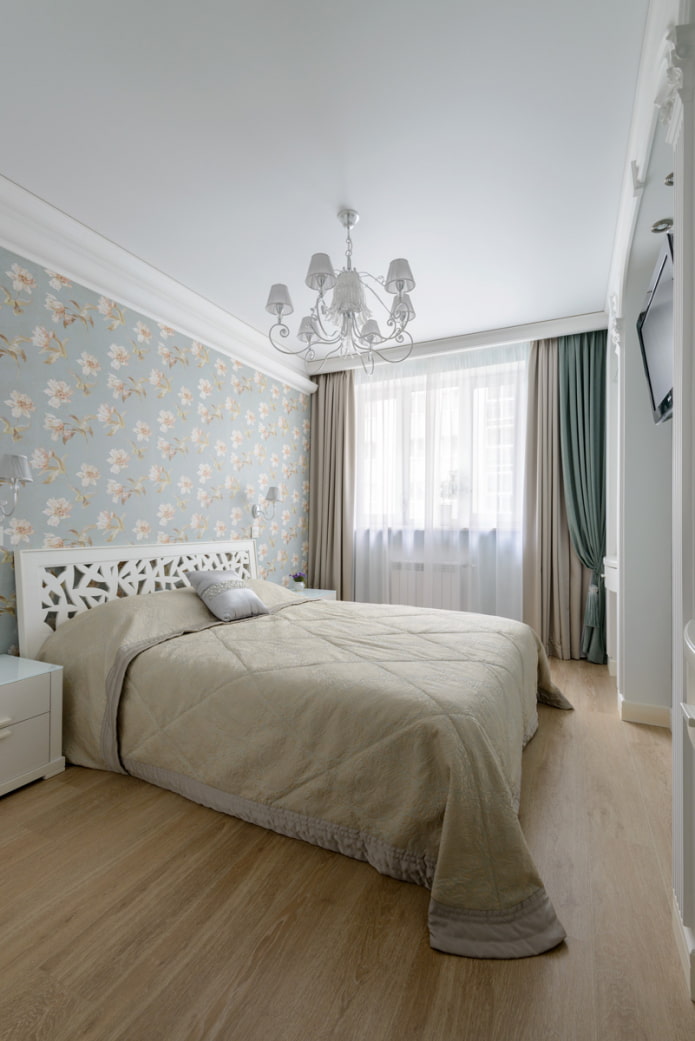 cornice with a baguette on the wall