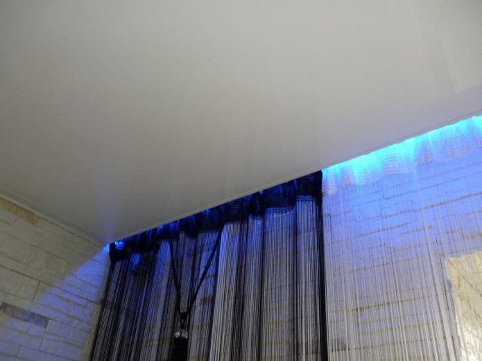 hidden cornice with lighting