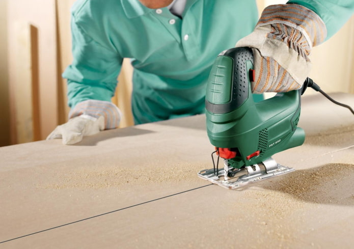 Sawing plywood