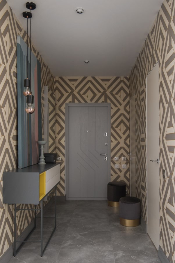 floor finishing in the hallway