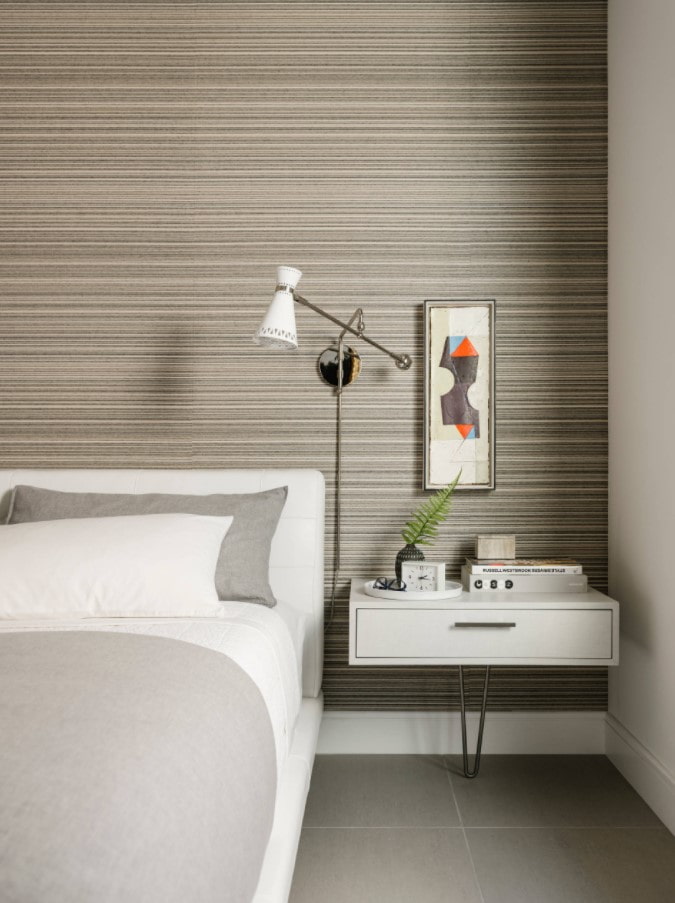 porcelain stoneware floor in the bedroom