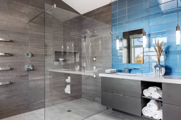 combination of porcelain stoneware with tiles