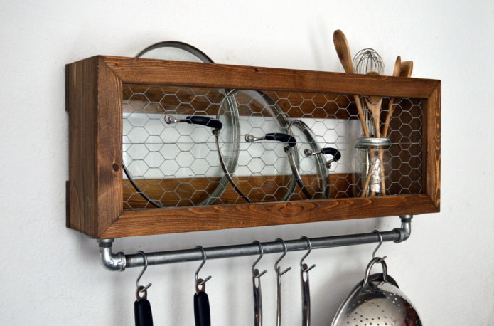 Shelf for lids