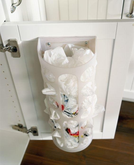 Sink tray on the door
