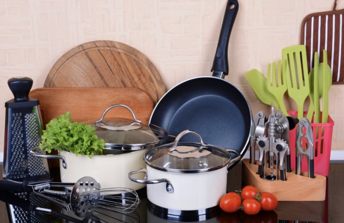 dishes made of different materials