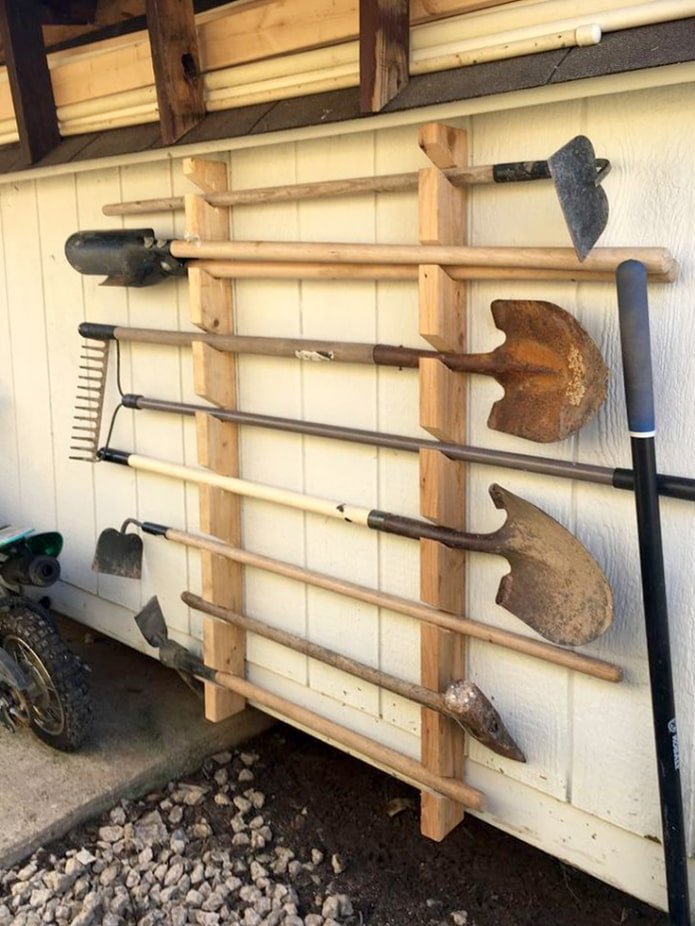 Stand-rack for inventory