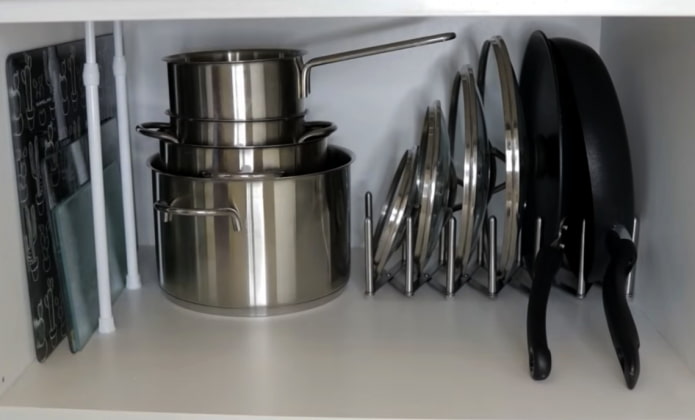 Frying pan stand
