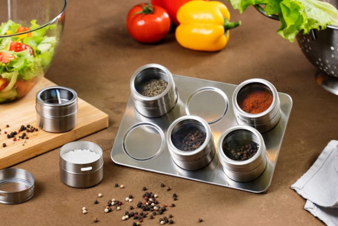 Jars with magnetic board